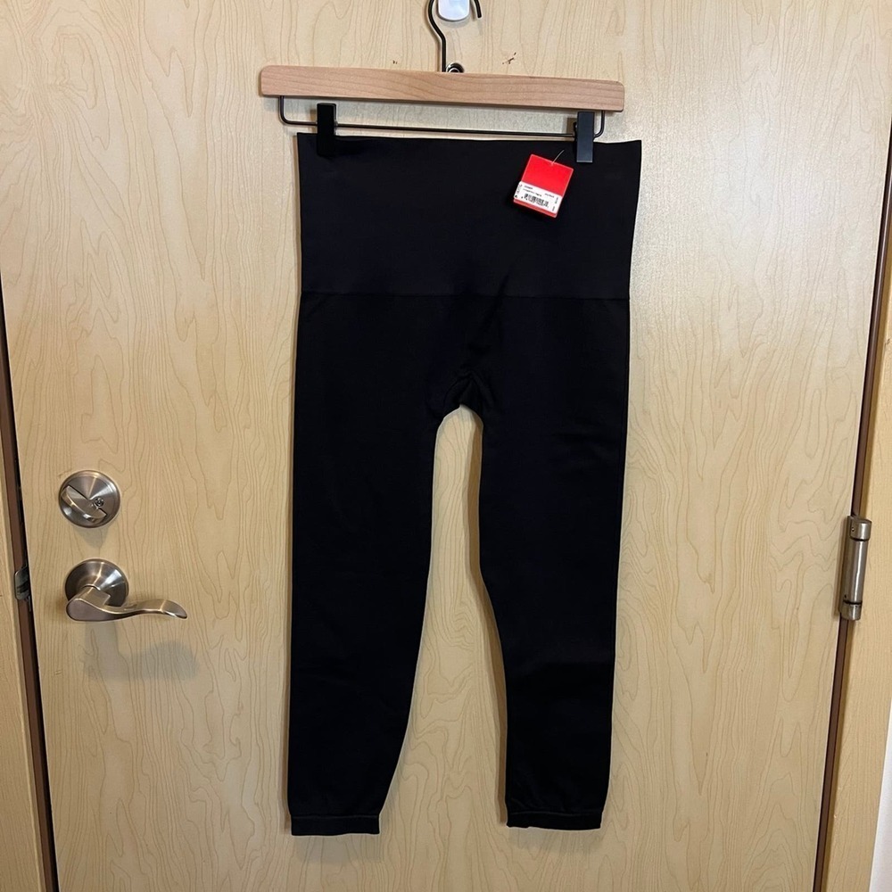 NWT Spanx Cropped Lamn Leggings